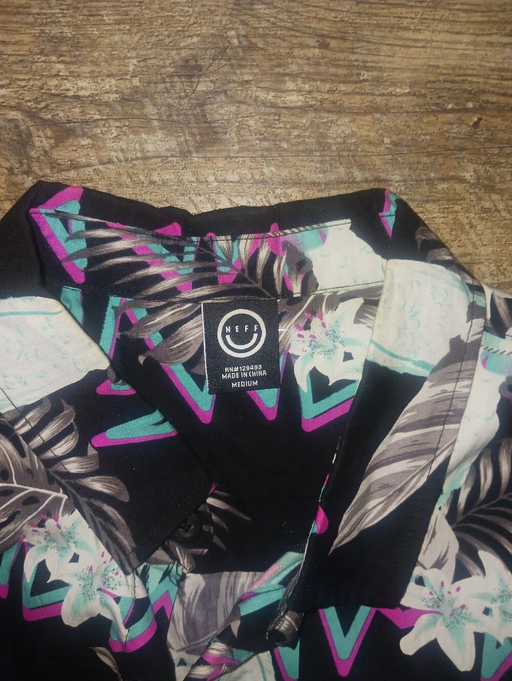 Neff Hawaiian M Shirt 80s Electric Turquiose Shock Blue  Pimped Cockatoo Black
